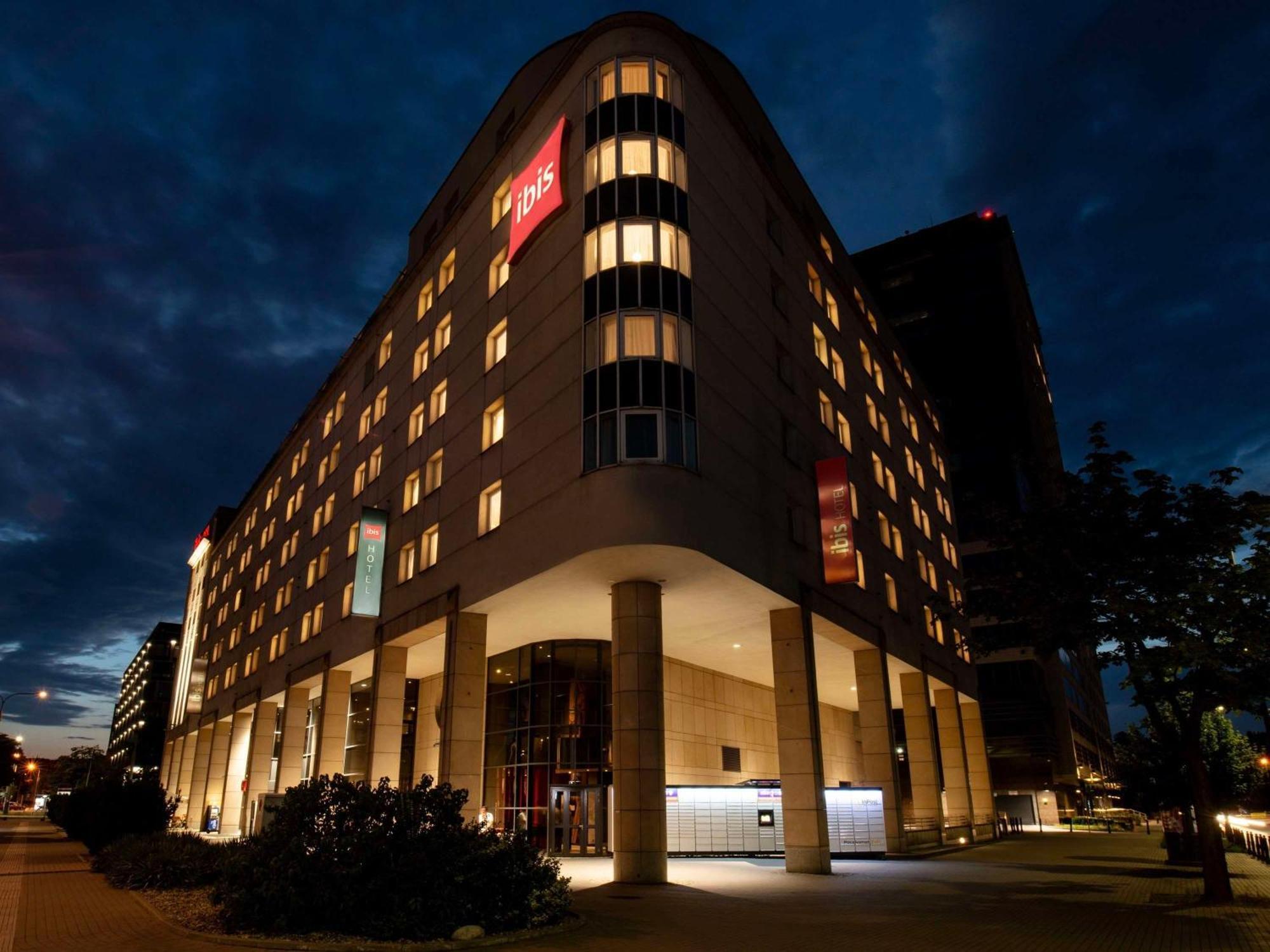 Ibis Warszawa Stare Miasto Exterior photo