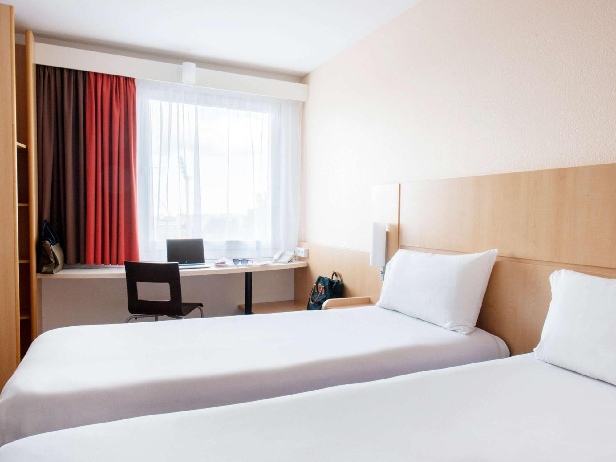 Ibis Warszawa Stare Miasto Exterior photo