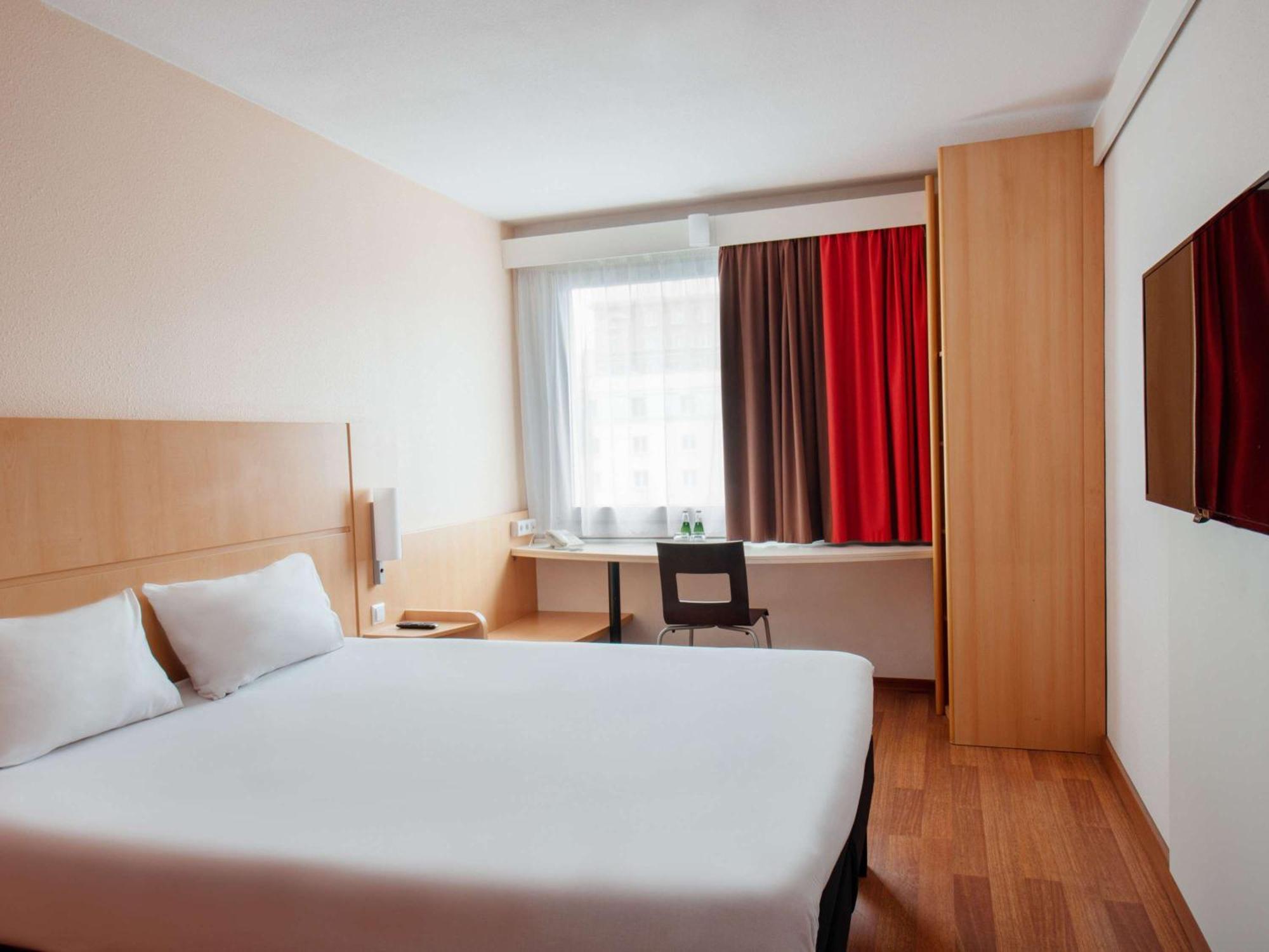 Ibis Warszawa Stare Miasto Exterior photo